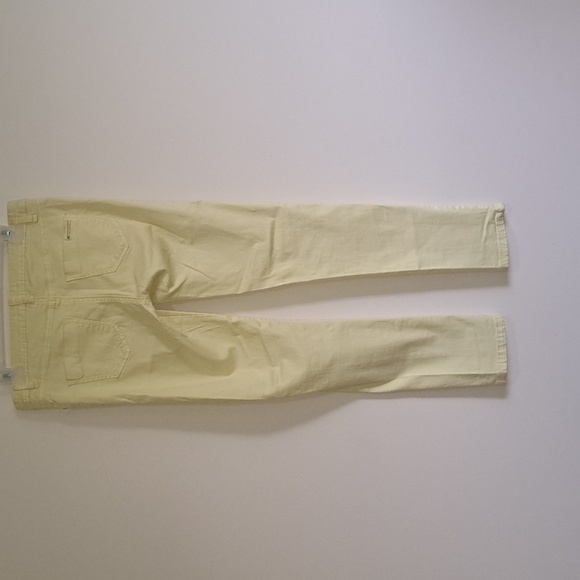 Costa Blanca Ladies size 8 yellow 💛 denim style pants with gold dusted buttons - Picture 1 of 7